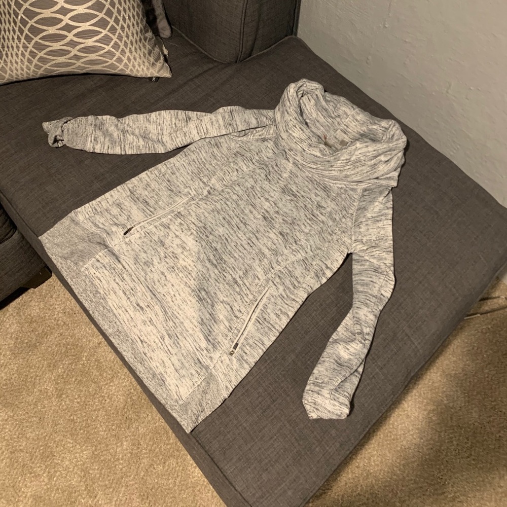 Zella pullover - Picture 2 of 2